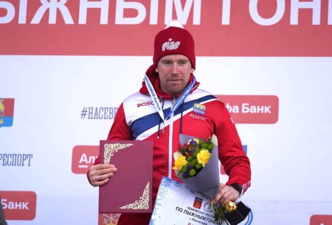 Илья Семиков приехал вторым в гонке на 70 километров