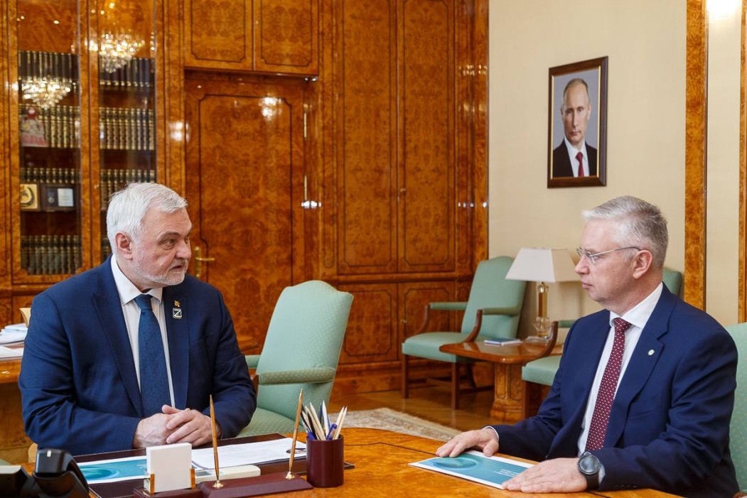 Председатель Северо-Западного банка Сбербанка Дмитрий Суховерхов и глава Коми Владимир Уйба провели первую рабочую встречу