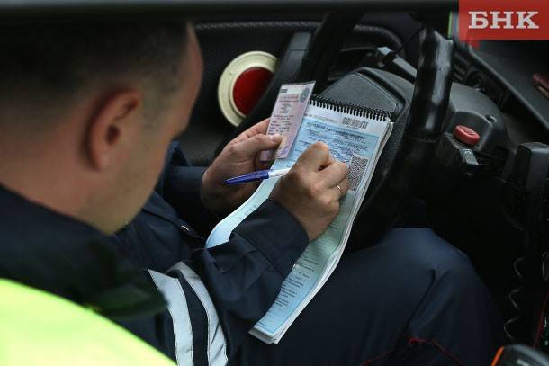 У кого заканчивается отсрочка по обмену водительских прав