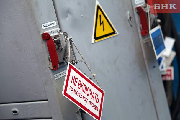 «Россети Северо-Запад» повторно наказали за неподключение дома к электричеству