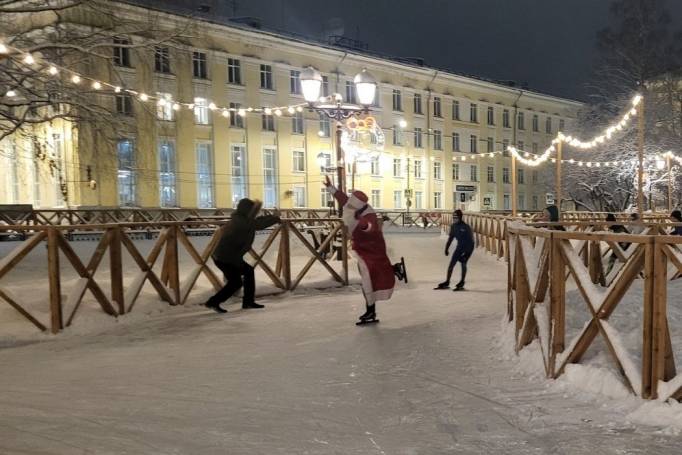 Каток на главной площади Сыктывкара оценили в 2,6 миллиона рублей