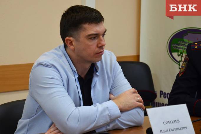 Психолог объяснил, почему люди попадаются на уловки мошенников