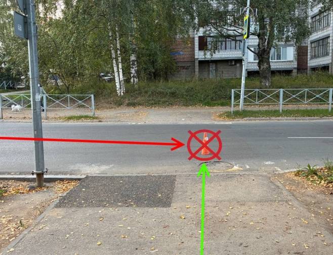 В Сыктывкаре ищут сбежавшего с места ДТП водителя