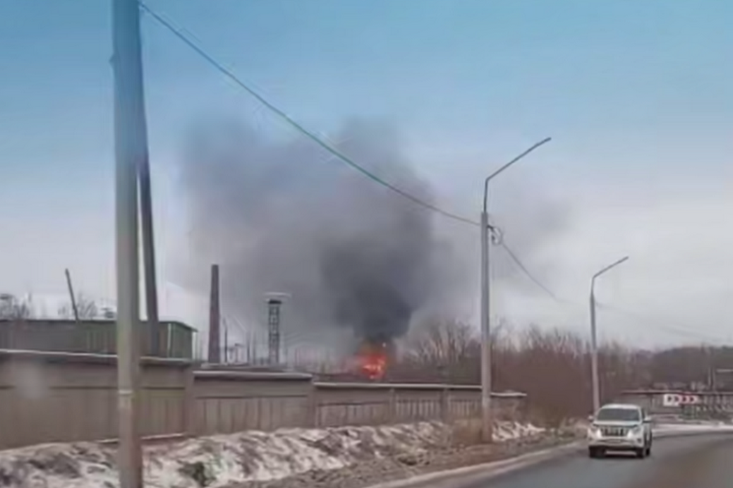 В сыктывкарском Дырносе тушат пожар