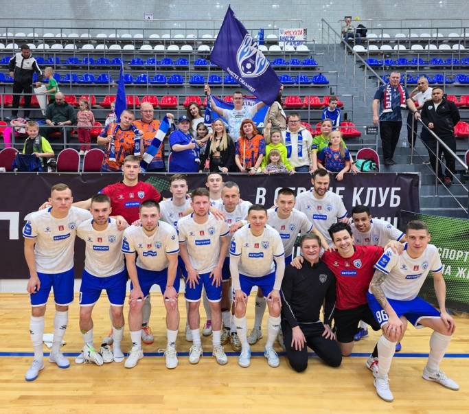 «Ухта» обменялась победами с «ЛКС»