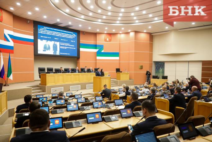 В Коми ввели новые налоговые льготы для автовладельцев и почтовиков