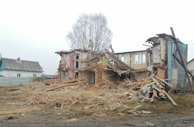 Выльгорт избавляют от ветхих домов